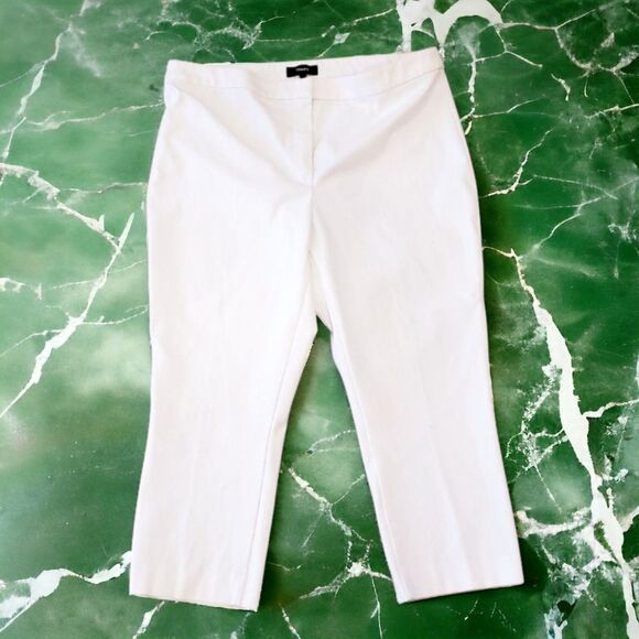 White Theory Easy Capri Pants | Size 10 - Picture 3 of 6